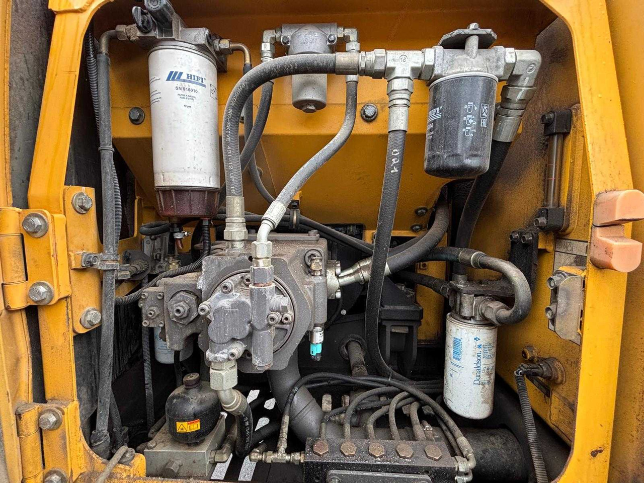 Máy xúc VOLVO - 2007 - EC180CL - CRAWLER EXCAVATOR: hình 11