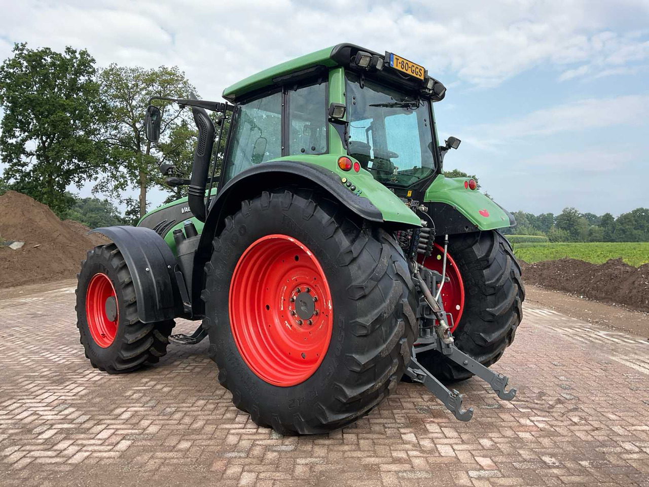 Valtra T163e - Máy cày: hình 4 Valtra T163e - Máy cày: hình 4