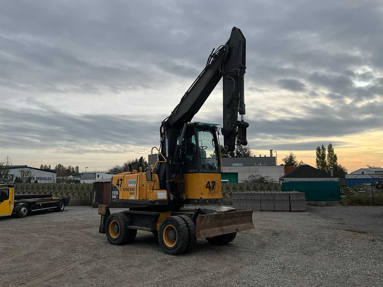 Volvo 2011 VOLVO EW140C WHEEL EXCAVATOR - Máy xúc bánh lốp: hình 2 Volvo 2011 VOLVO EW140C WHEEL EXCAVATOR - Máy xúc bánh lốp: hình 2