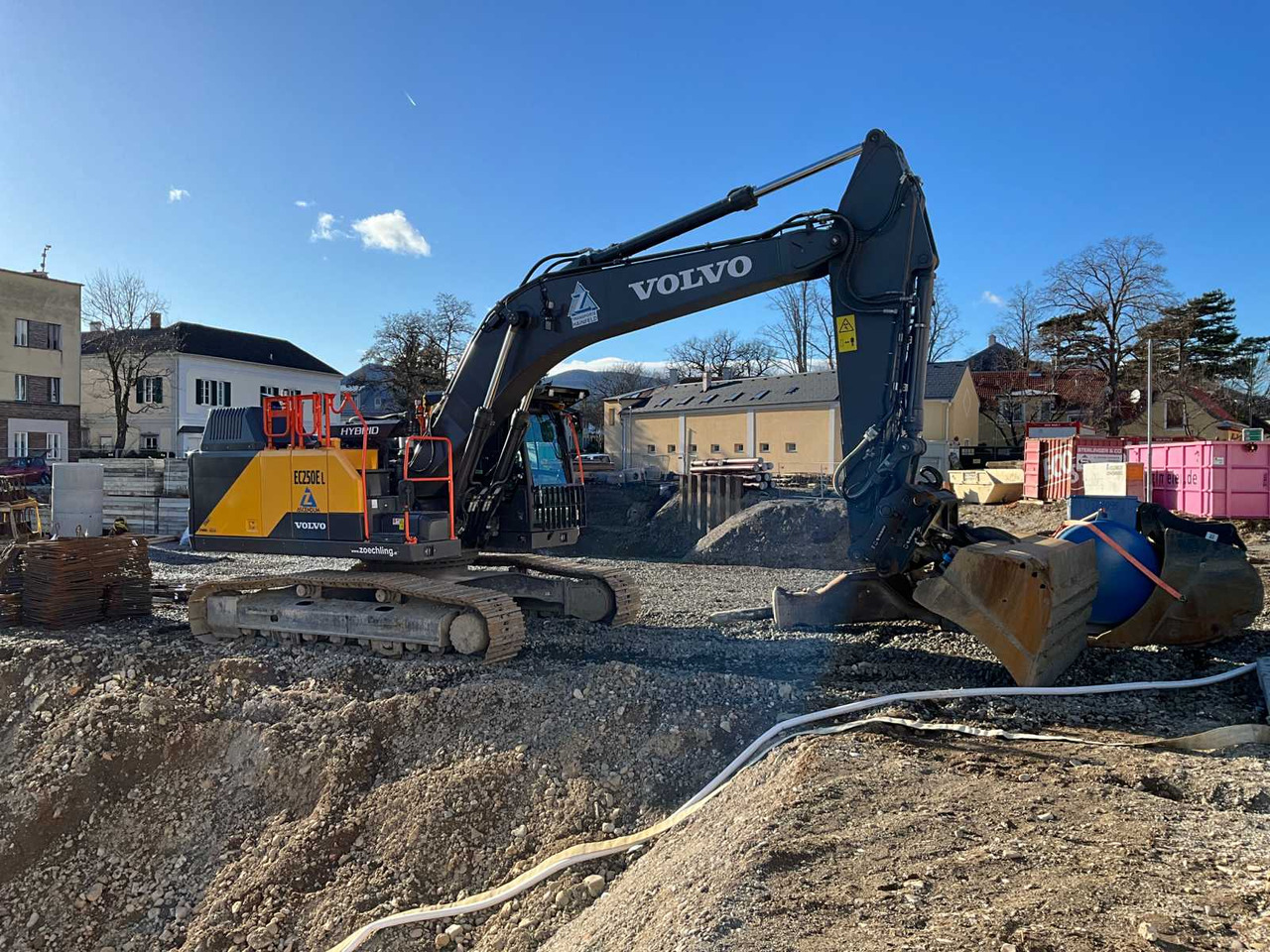 Volvo EXCAVATOR / EC250EL Hybrid - Máy xúc bánh xích: hình 1 Volvo EXCAVATOR / EC250EL Hybrid - Máy xúc bánh xích: hình 1