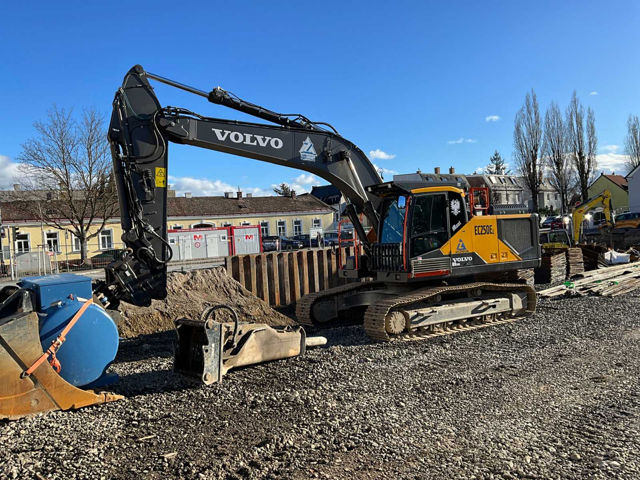 Volvo EXCAVATOR / EC250EL Hybrid - Máy xúc bánh xích: hình 3 Volvo EXCAVATOR / EC250EL Hybrid - Máy xúc bánh xích: hình 3
