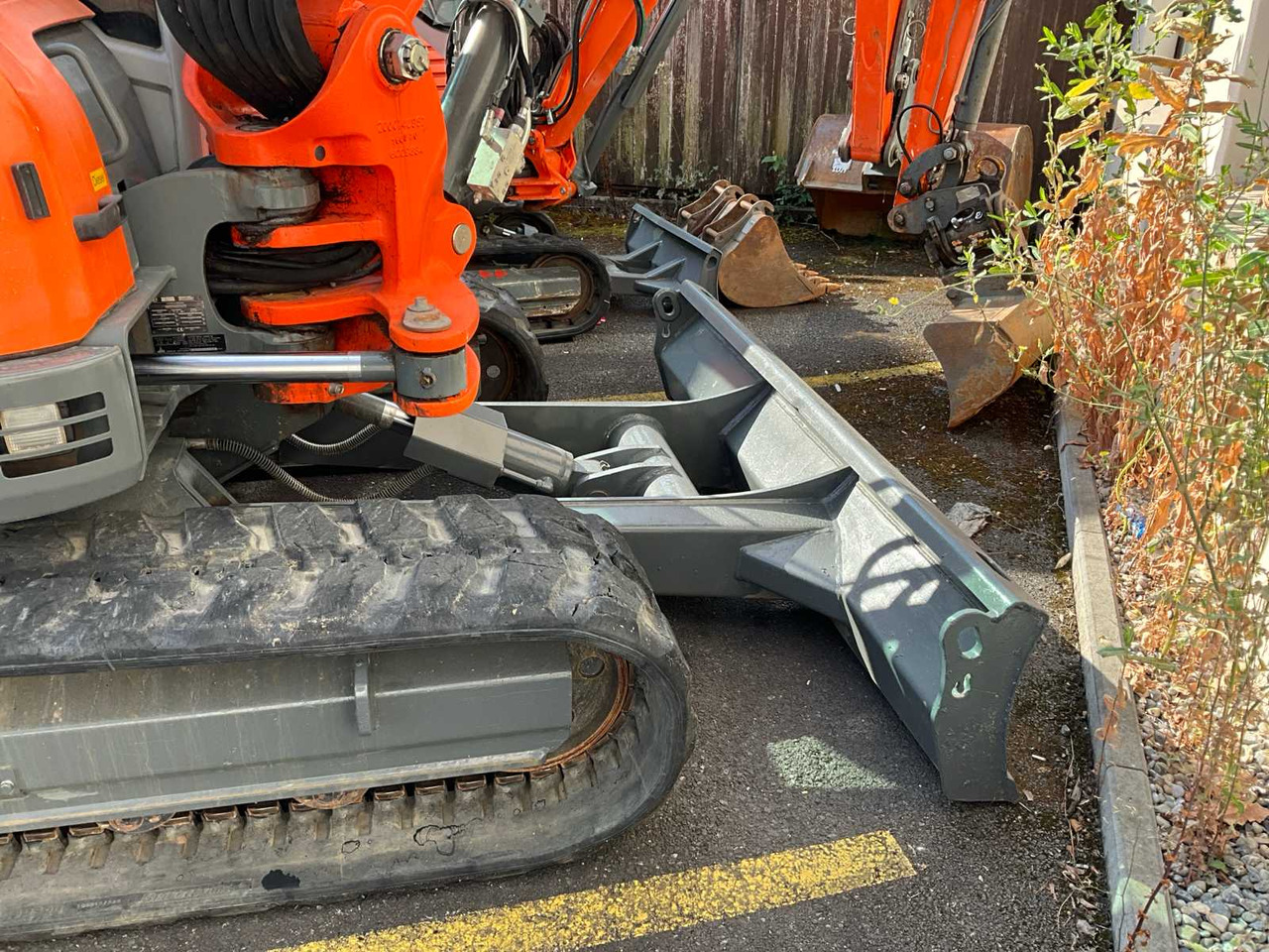 Wacker Neuson ET90 - Máy xúc bánh xích: hình 5 Wacker Neuson ET90 - Máy xúc bánh xích: hình 5