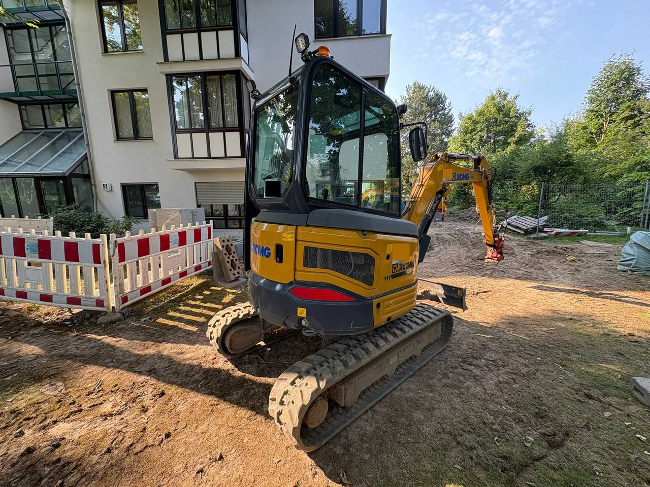 XCMG XE27E - Máy xúc mini: hình 4 XCMG XE27E - Máy xúc mini: hình 4