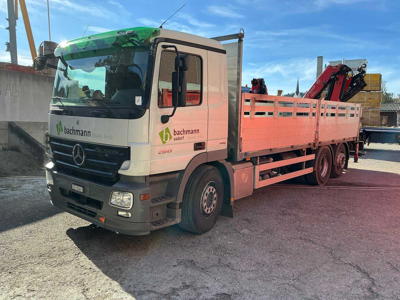 2008 MERCEDES-BENZ ACTROS 2541 TRUCK WITH REAR CRANE - Xe tải: hình 1 2008 MERCEDES-BENZ ACTROS 2541 TRUCK WITH REAR CRANE - Xe tải: hình 1