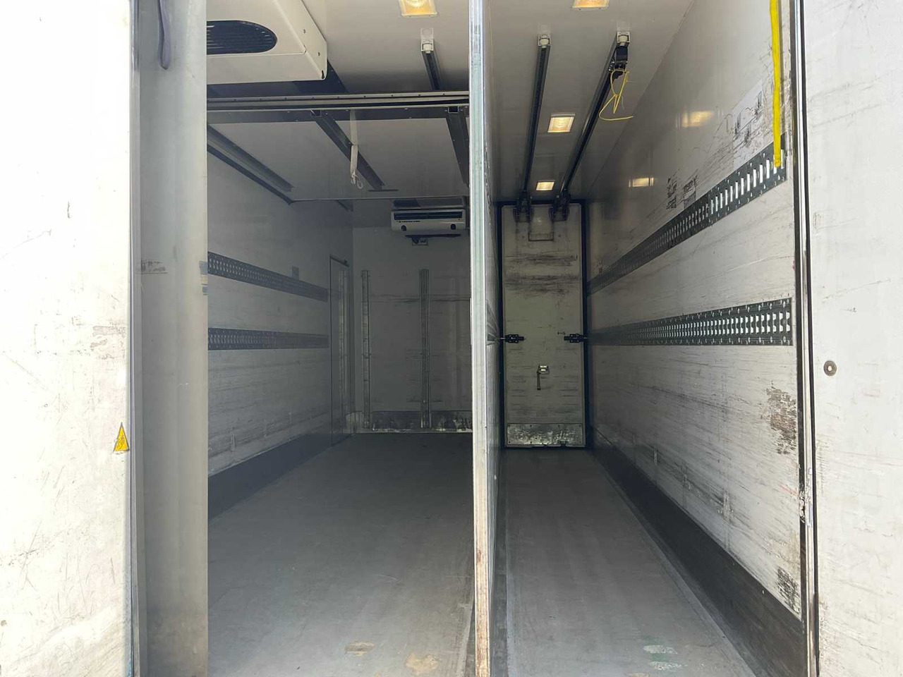 Xe tải 2015 IVECO 190EL FRIDGE TRUCK: hình 35