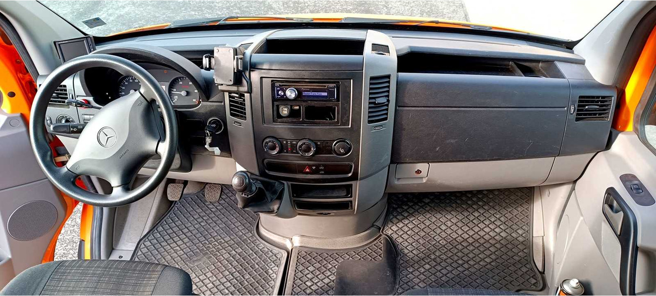 Xe tải MERCEDES-BENZ - 314 CDI - TRUCK - 2017: hình 8 Xe tải MERCEDES-BENZ - 314 CDI - TRUCK - 2017: hình 8