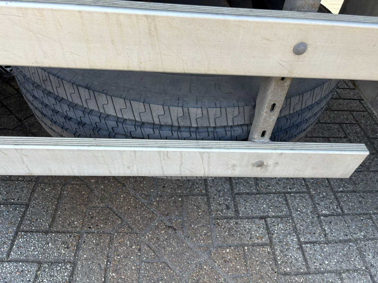 Xe tải VOLVO - FM 9 COOLING 260 - TRUCK: hình 9