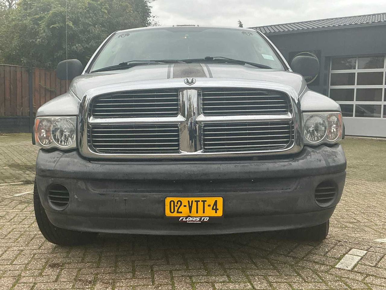 2004 DODGE RAM 2500 V8 5.7 02-VTT-4 - Xe tải nhỏ: hình 3 2004 DODGE RAM 2500 V8 5.7 02-VTT-4 - Xe tải nhỏ: hình 3