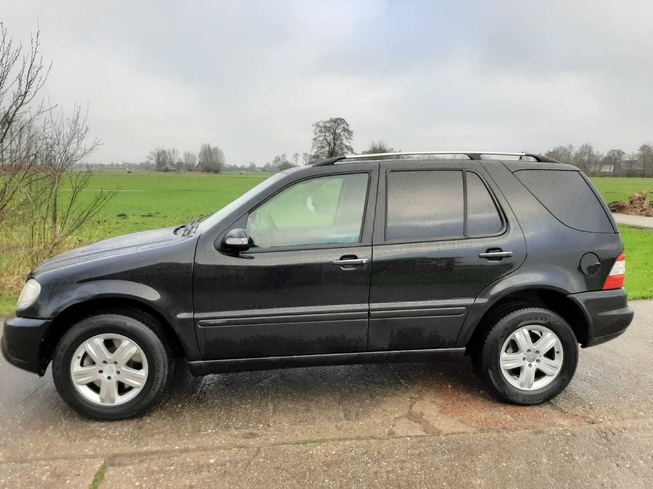 2004 MERCEDES-BENZ M-CLASS ML 270 CDI COMMERCIAL VEHICLE - Xe tải nhỏ: hình 3 2004 MERCEDES-BENZ M-CLASS ML 270 CDI COMMERCIAL VEHICLE - Xe tải nhỏ: hình 3