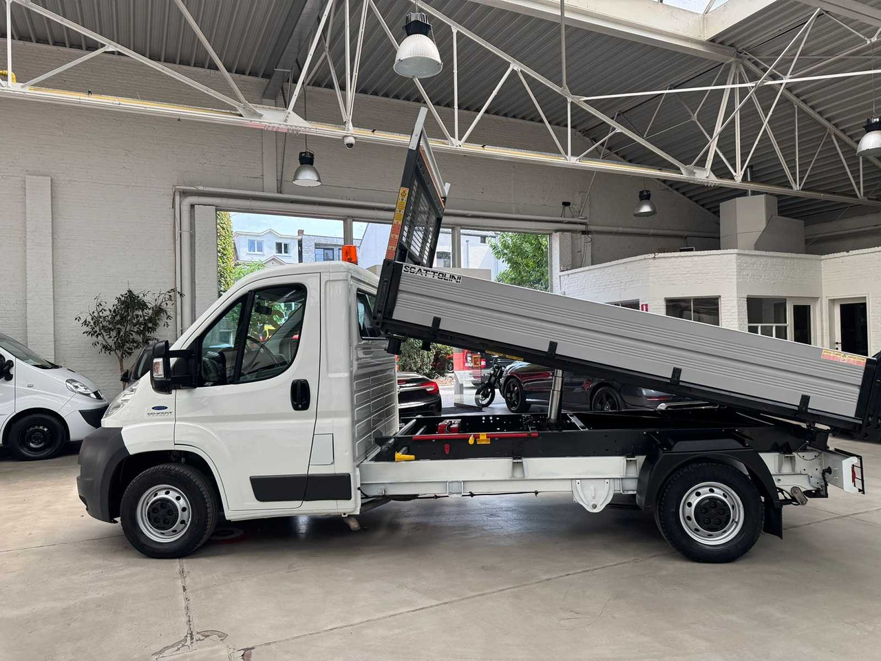 2007 PEUGEOT BOXER TIPPER ONLY 78601KM - Xe tải nhỏ: hình 2 2007 PEUGEOT BOXER TIPPER ONLY 78601KM - Xe tải nhỏ: hình 2