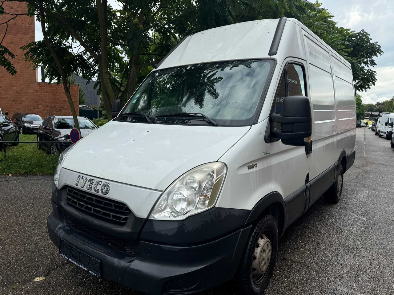 2012 IVECO DAILY 35S17 3.0D - Xe tải nhỏ: hình 1 2012 IVECO DAILY 35S17 3.0D - Xe tải nhỏ: hình 1