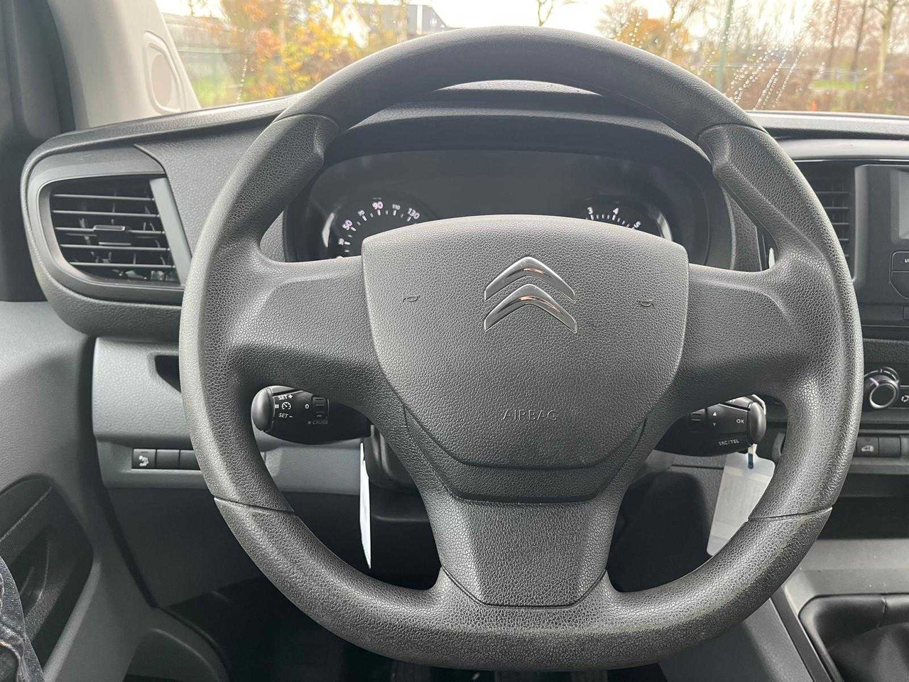 CITROËN JUMPY 2.0 BLUEHDI 145 M CLUB | VRN-08-B - Xe tải nhỏ: hình 2 CITROËN JUMPY 2.0 BLUEHDI 145 M CLUB | VRN-08-B - Xe tải nhỏ: hình 2