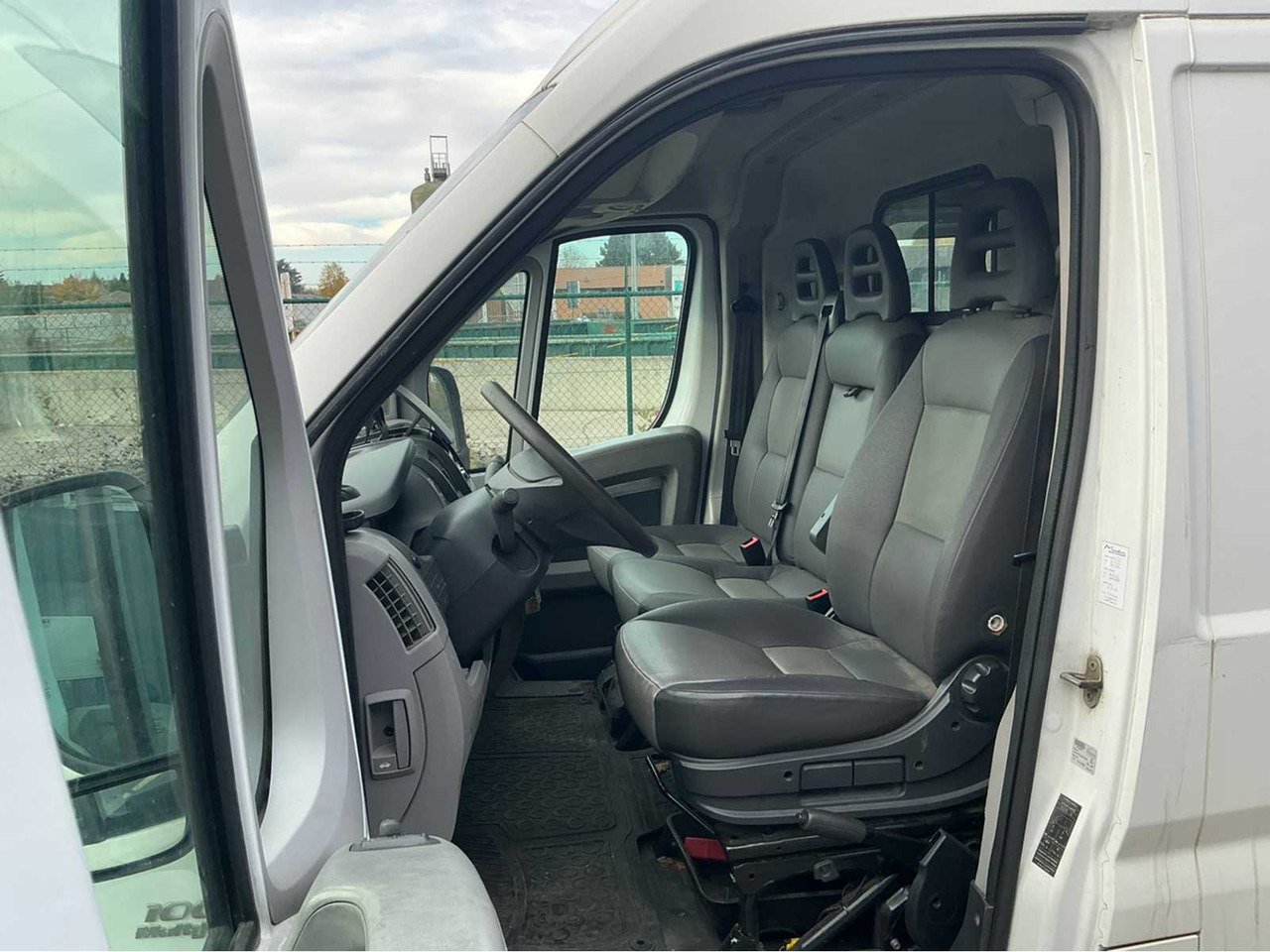 Xe tải nhỏ FIAT DUCATO COMMERCIAL VEHICLE: hình 14 Xe tải nhỏ FIAT DUCATO COMMERCIAL VEHICLE: hình 14