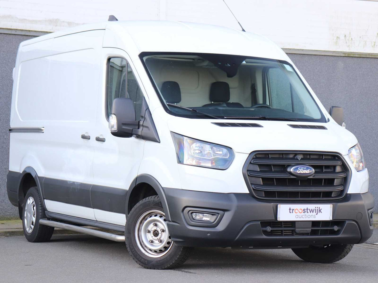 FORD TRANSIT 290 2.0 TDCI L2H2 TREND VAN | VRF-27-T - Xe tải nhỏ: hình 3 FORD TRANSIT 290 2.0 TDCI L2H2 TREND VAN | VRF-27-T - Xe tải nhỏ: hình 3