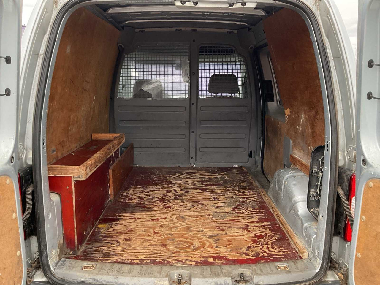 VOLKSWAGEN CADDY COMMERCIAL VEHICLE - Xe tải nhỏ: hình 5 VOLKSWAGEN CADDY COMMERCIAL VEHICLE - Xe tải nhỏ: hình 5