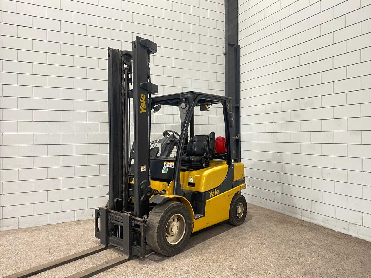 YALE - 2017 - GLP 25 VX - FORKLIFT - Xe nâng: hình 1 YALE - 2017 - GLP 25 VX - FORKLIFT - Xe nâng: hình 1