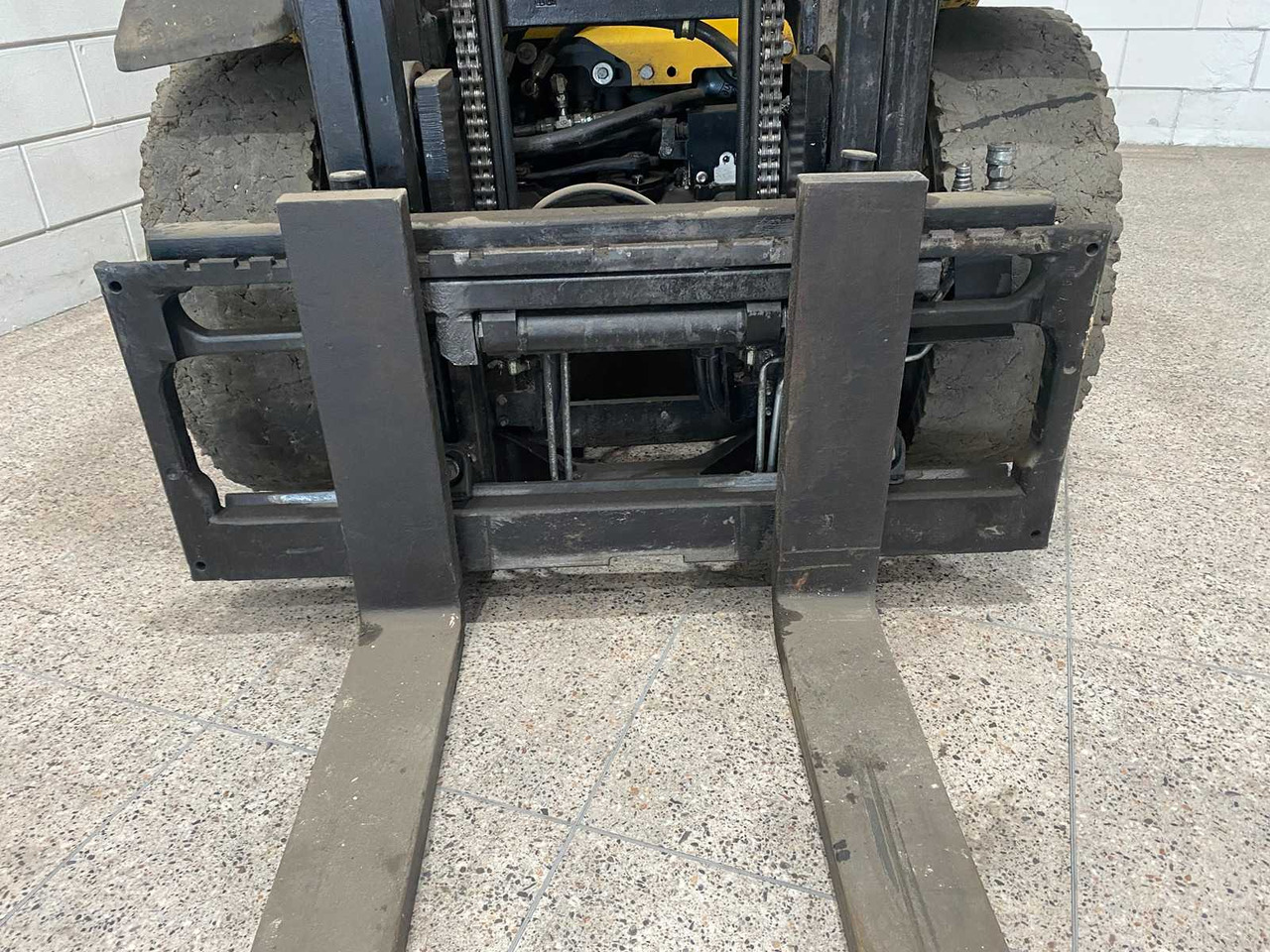 YALE - 2017 - GLP 25 VX - FORKLIFT - Xe nâng: hình 4 YALE - 2017 - GLP 25 VX - FORKLIFT - Xe nâng: hình 4