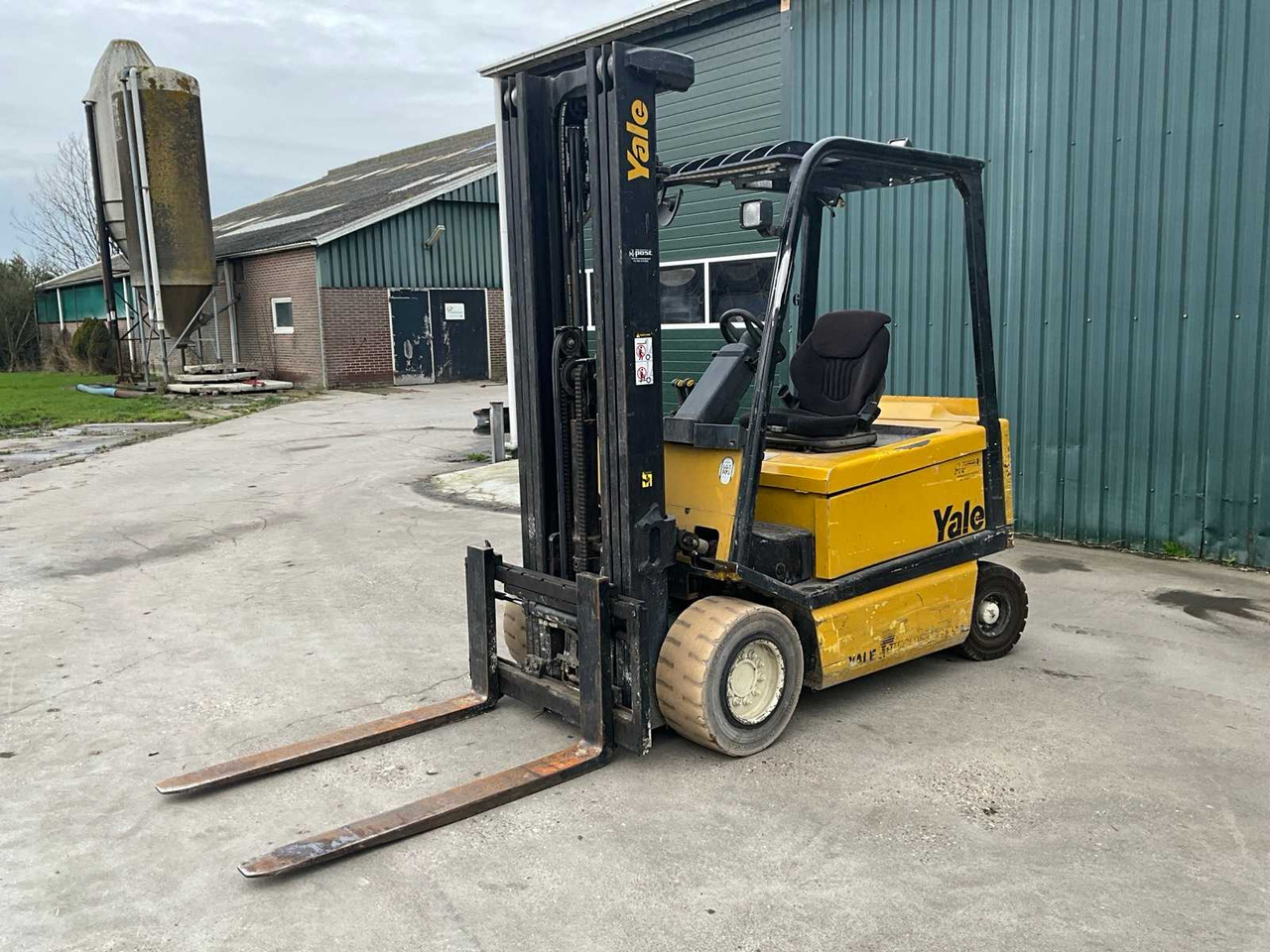 YALE ERP 30ALF FORKLIFT - Xe nâng: hình 1 YALE ERP 30ALF FORKLIFT - Xe nâng: hình 1