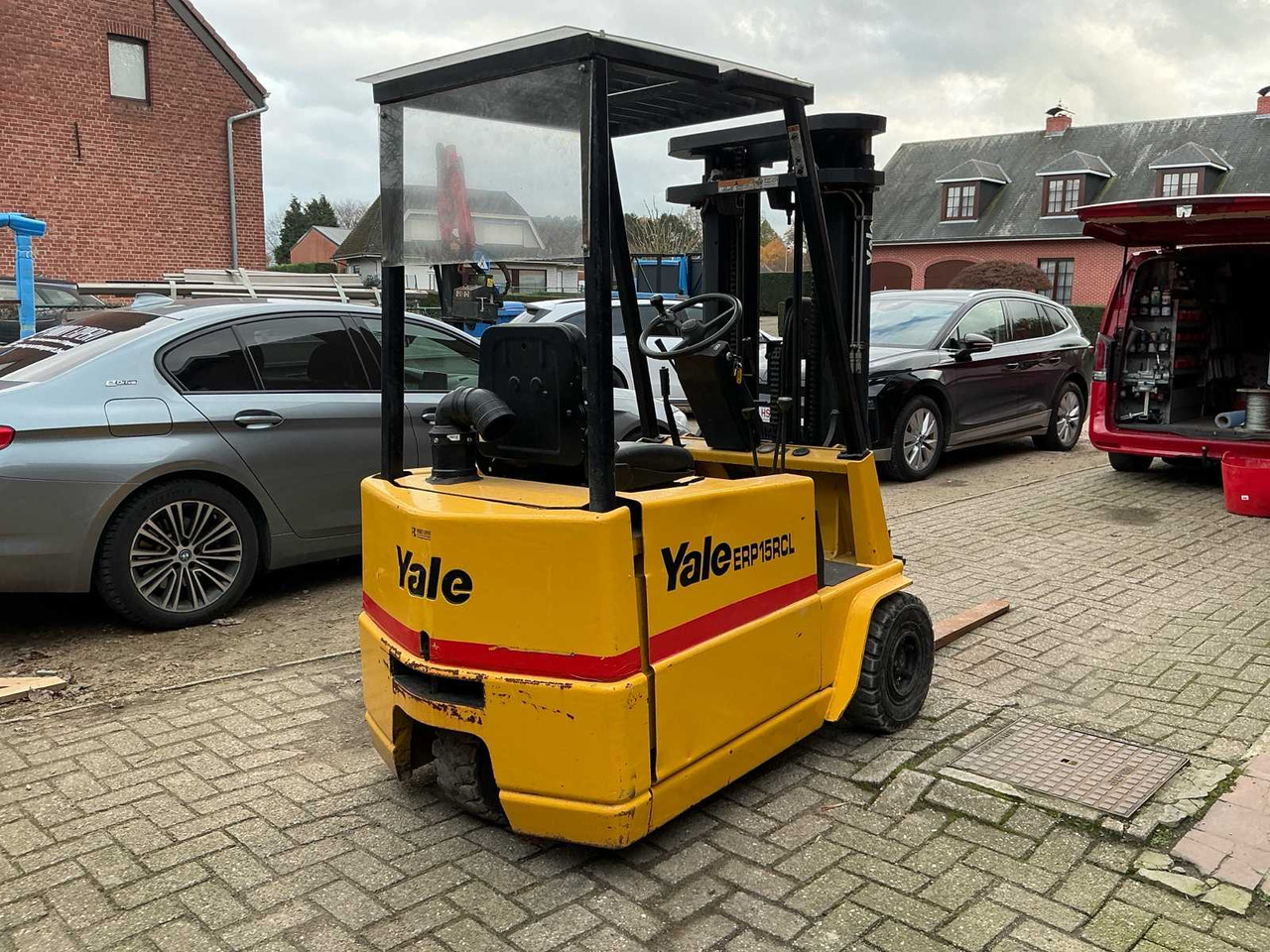 YALE ERP15RCL FORKLIFT - Xe nâng: hình 5 YALE ERP15RCL FORKLIFT - Xe nâng: hình 5