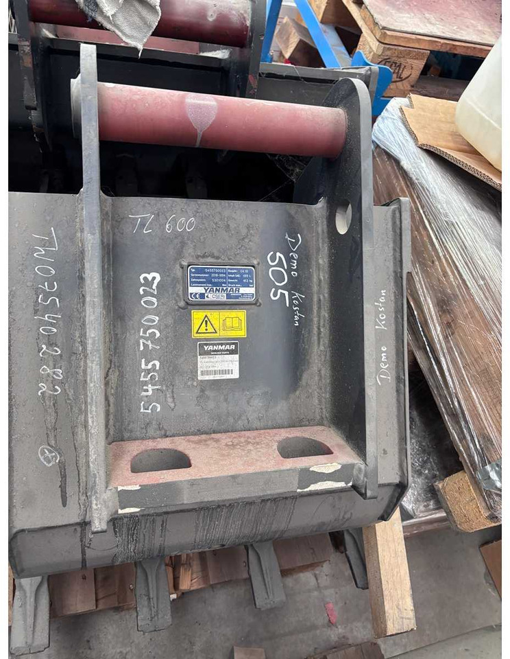 YANMAR - SW08 - TYPE4 - 2018 - LOW SPOON 600MM - 199 LITRES - Máy xúc lật bánh lốp: hình 4 YANMAR - SW08 - TYPE4 - 2018 - LOW SPOON 600MM - 199 LITRES - Máy xúc lật bánh lốp: hình 4