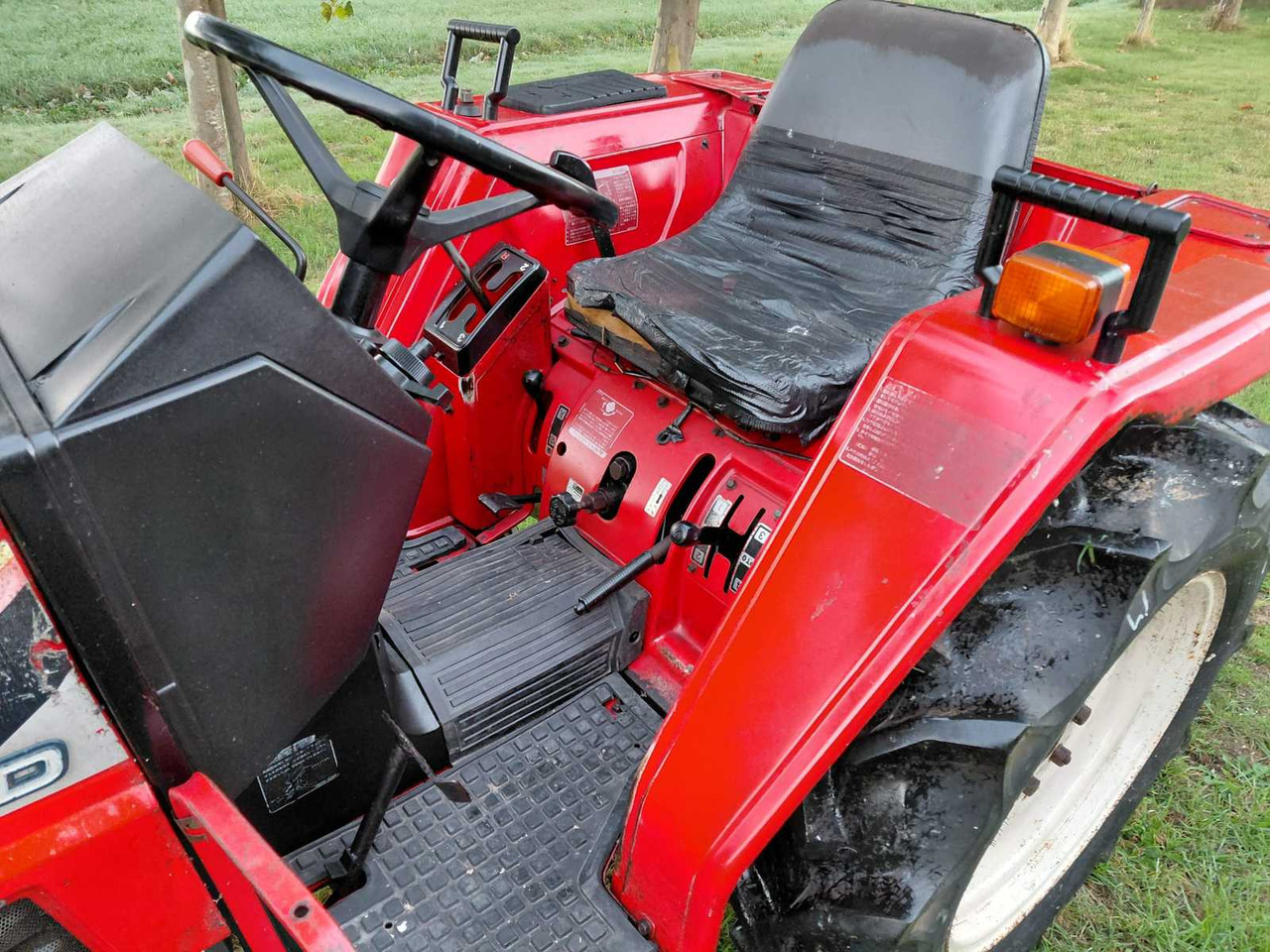 Máy cày mini Yanmar F20: hình 6