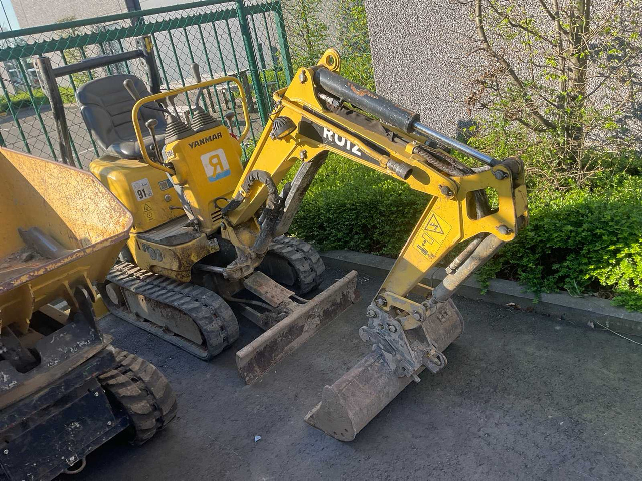Yanmar SV08-1A - Máy xúc mini: hình 3 Yanmar SV08-1A - Máy xúc mini: hình 3
