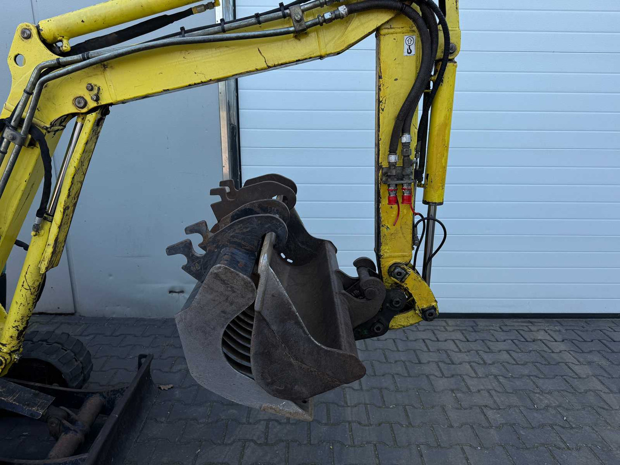 Máy xúc mini Yanmar SV17: hình 11