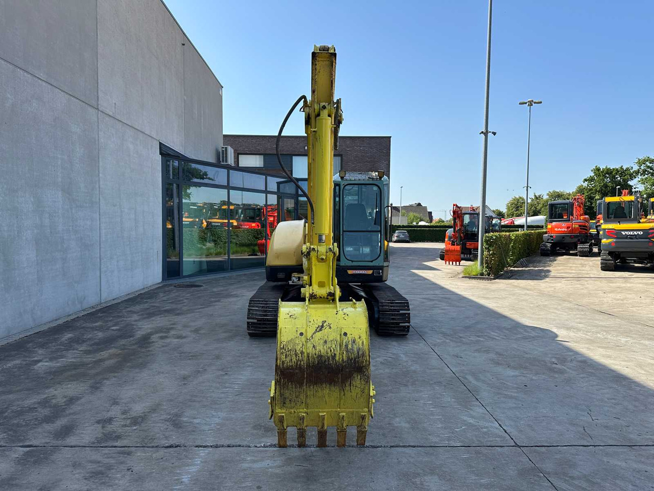 Yanmar VIO80 - Máy xúc bánh xích: hình 2 Yanmar VIO80 - Máy xúc bánh xích: hình 2