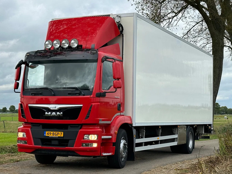 MAN TGM TGM 18.290 GEÏSOLEERDE OPBOUW - Xe tải hộp: hình 1 MAN TGM TGM 18.290 GEÏSOLEERDE OPBOUW - Xe tải hộp: hình 1