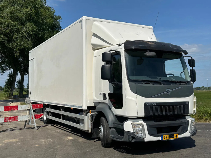 Volvo FL 210.12 EURO6 - Xe tải hộp: hình 2 Volvo FL 210.12 EURO6 - Xe tải hộp: hình 2