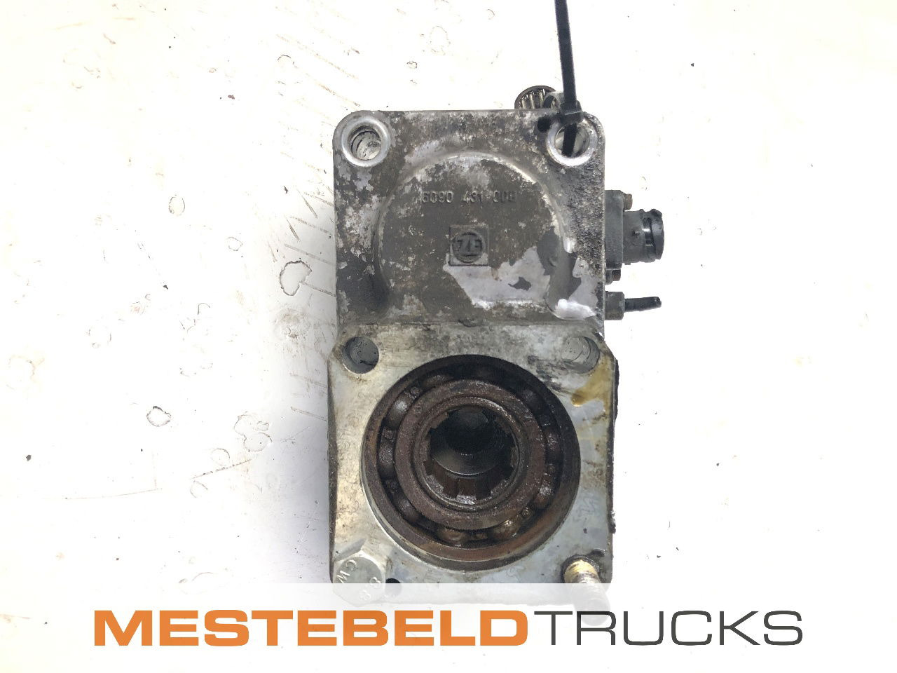 DAF PTO ZF 16S181 - Thủy lực cho Xe tải: hình 1 DAF PTO ZF 16S181 - Thủy lực cho Xe tải: hình 1