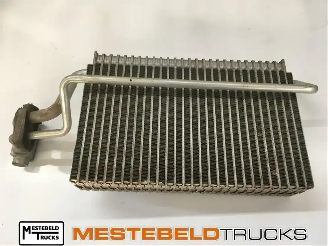 MAN Kachelradiateur - Cabin và nội thất cho Xe tải: hình 1 MAN Kachelradiateur - Cabin và nội thất cho Xe tải: hình 1