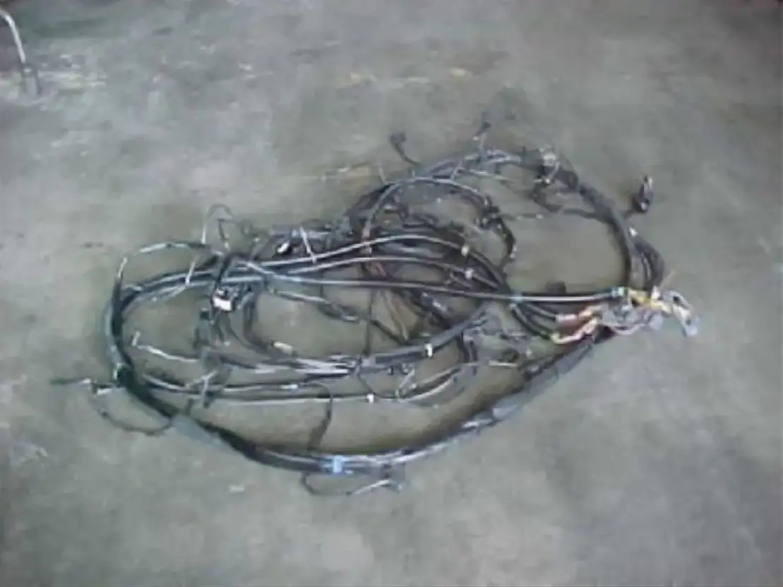 Mercedes-Benz Kabelboom Axor 1835 LS - Linh kiện điện cho Xe tải: hình 1 Mercedes-Benz Kabelboom Axor 1835 LS - Linh kiện điện cho Xe tải: hình 1