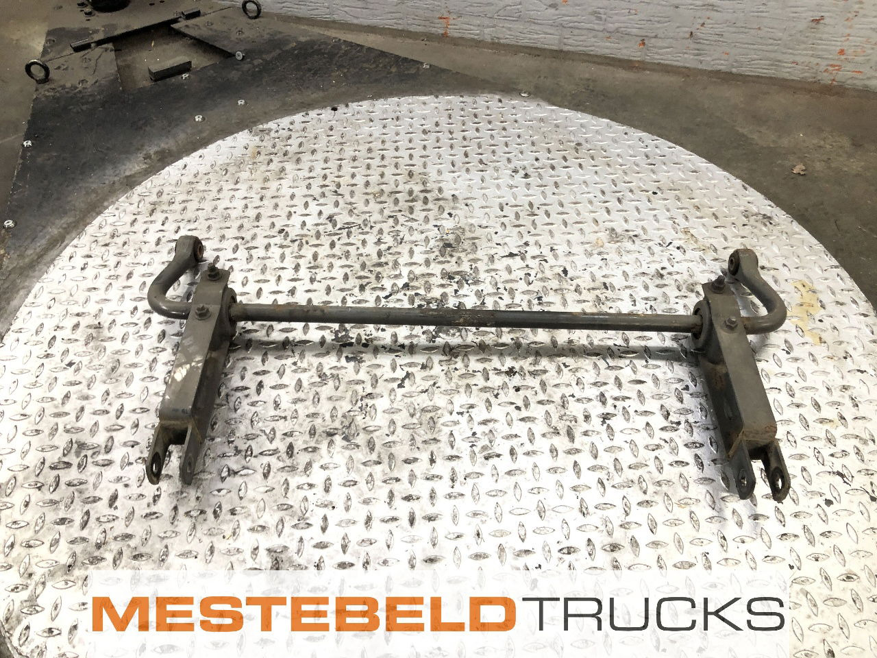 Mercedes-Benz Stabilisator achteras Atego - Trục sau cho Xe tải: hình 1 Mercedes-Benz Stabilisator achteras Atego - Trục sau cho Xe tải: hình 1