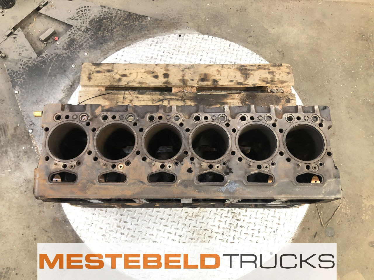 Scania Motorblok DC 13 141 - Động cơ và các bộ phận cho Xe tải: hình 3 Scania Motorblok DC 13 141 - Động cơ và các bộ phận cho Xe tải: hình 3