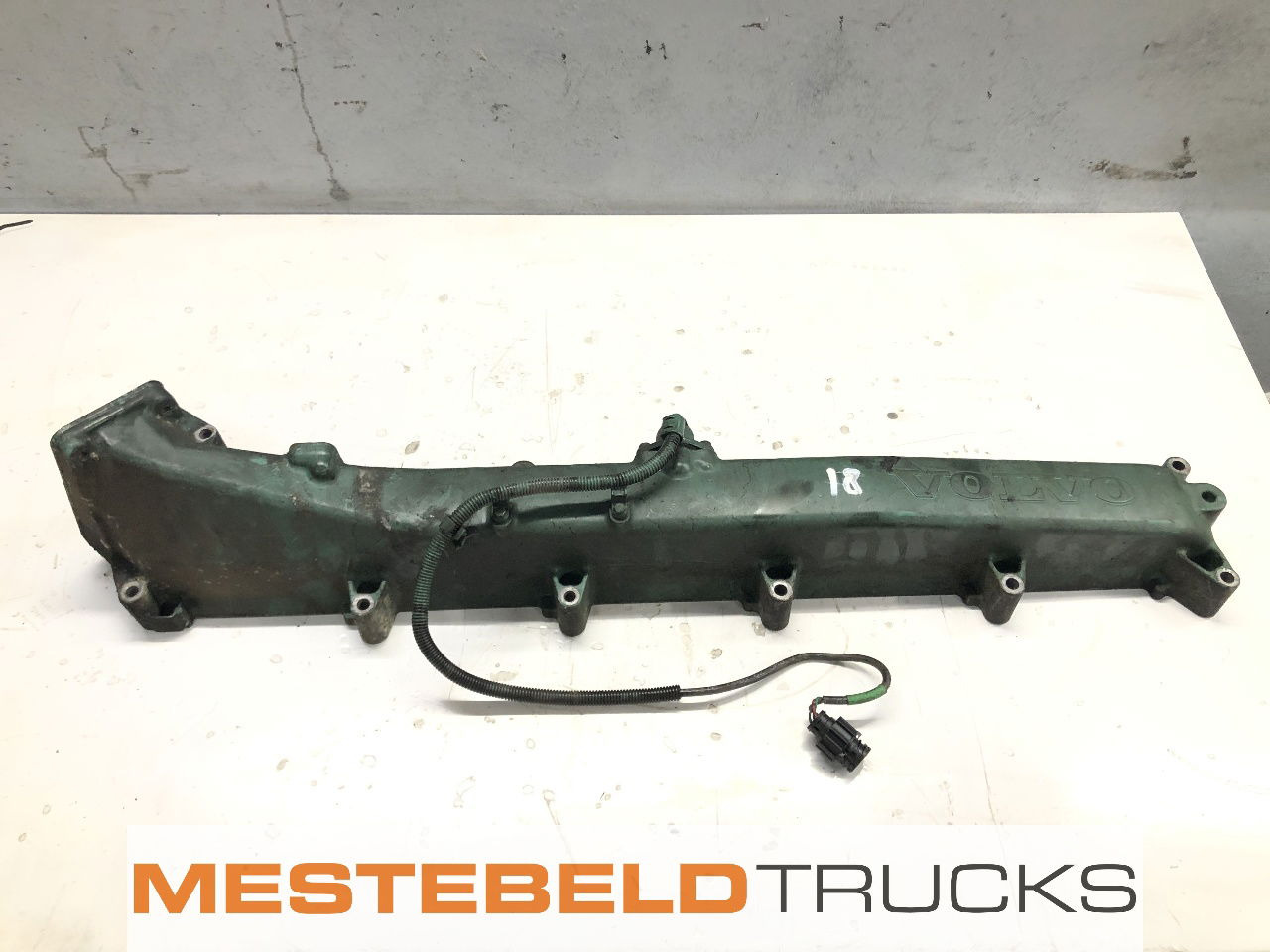 Volvo Inlaatspruitstuk FH-serie - Động cơ cho Xe tải: hình 1 Volvo Inlaatspruitstuk FH-serie - Động cơ cho Xe tải: hình 1