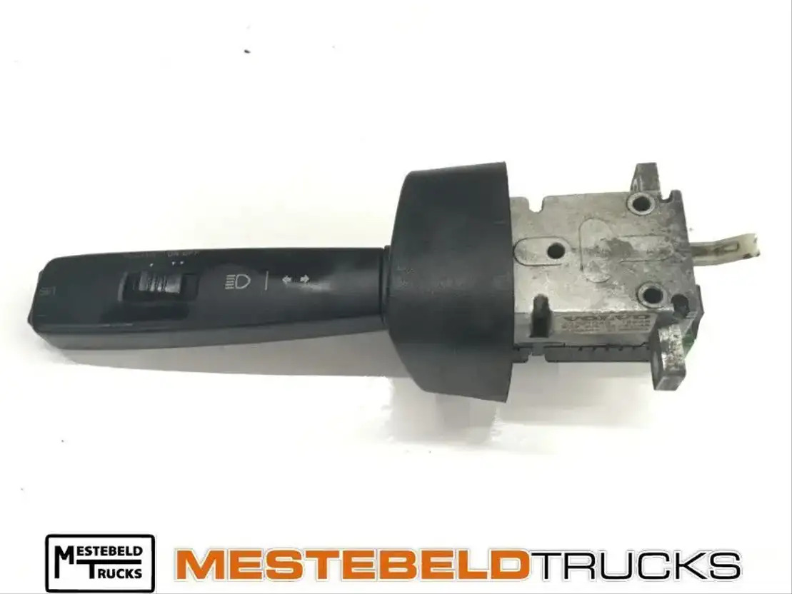 Volvo Stuurschakelaar FM  - Linh kiện điện cho Xe tải: hình 1 Volvo Stuurschakelaar FM  - Linh kiện điện cho Xe tải: hình 1