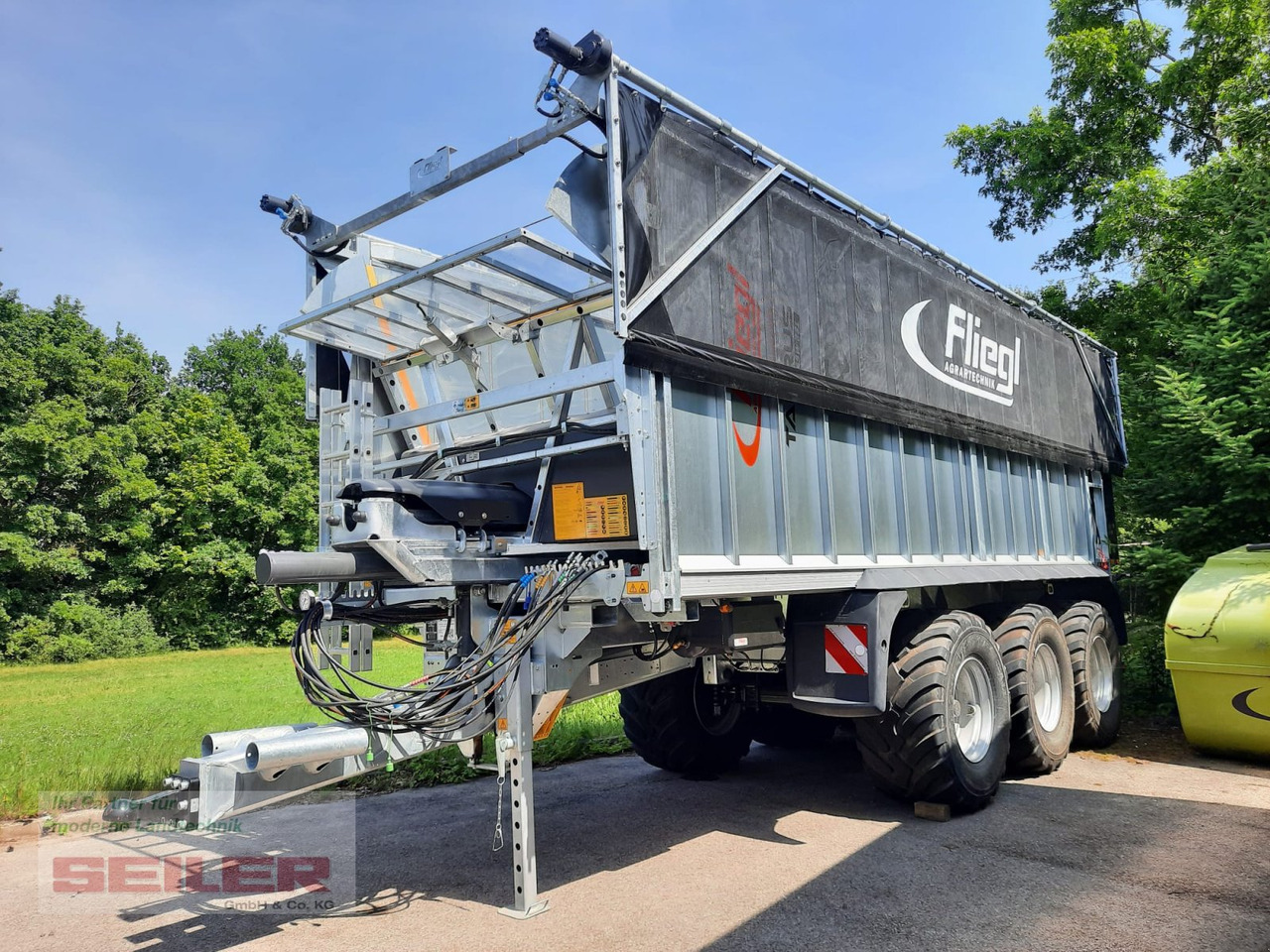 Fliegl ASW 381 TAURUS FOX 45m³ + Top Lift Light - Xe kéo tự chất hàng: hình 1 Fliegl ASW 381 TAURUS FOX 45m³ + Top Lift Light - Xe kéo tự chất hàng: hình 1