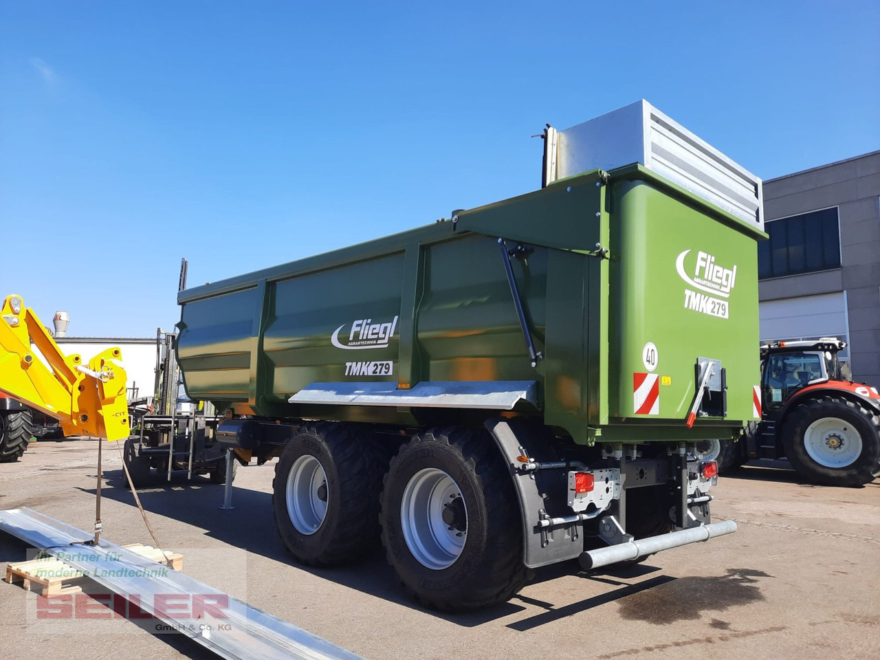 Fliegl TMK 279 FOX 43m³ - Toa kéo nhỏng/ Xe đổ: hình 4 Fliegl TMK 279 FOX 43m³ - Toa kéo nhỏng/ Xe đổ: hình 4
