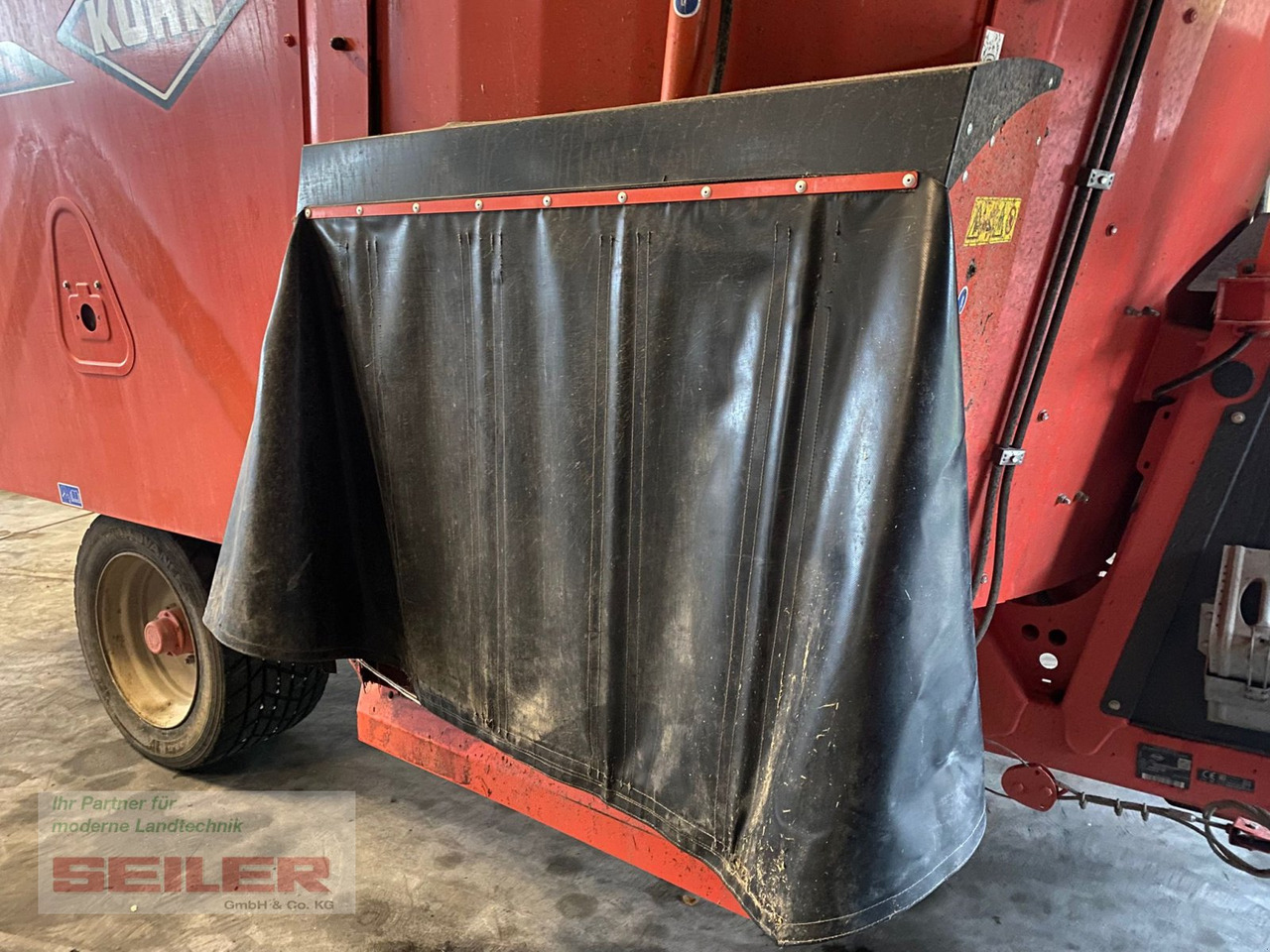 Xe trộn thức ăn gia súc Kuhn Profile 26.2 DL: hình 11 Xe trộn thức ăn gia súc Kuhn Profile 26.2 DL: hình 11