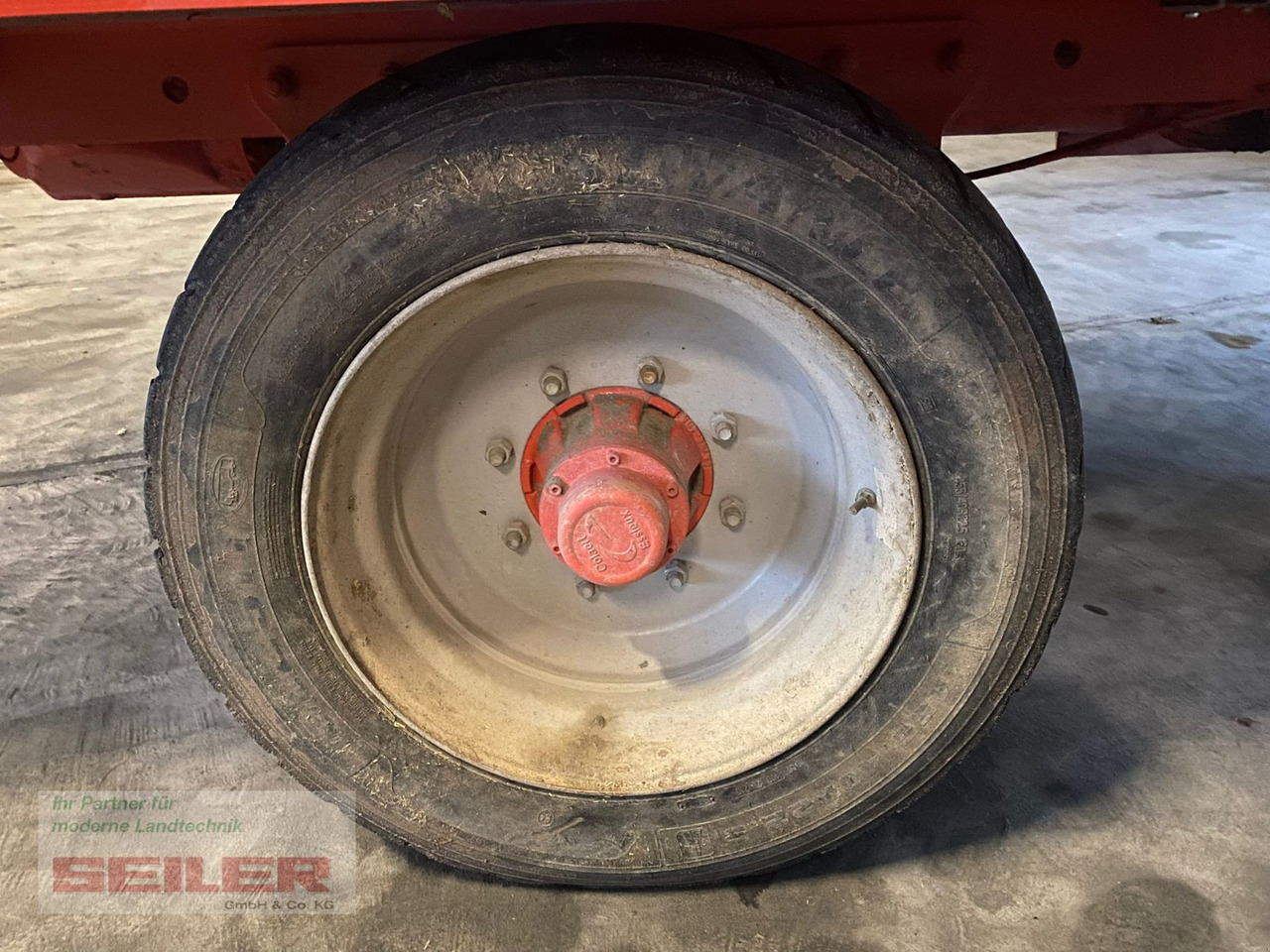 Xe trộn thức ăn gia súc Kuhn Profile 26.2 DL: hình 13 Xe trộn thức ăn gia súc Kuhn Profile 26.2 DL: hình 13