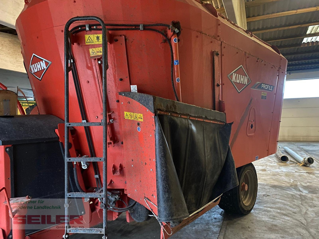 Xe trộn thức ăn gia súc Kuhn Profile 26.2 DL: hình 7 Xe trộn thức ăn gia súc Kuhn Profile 26.2 DL: hình 7