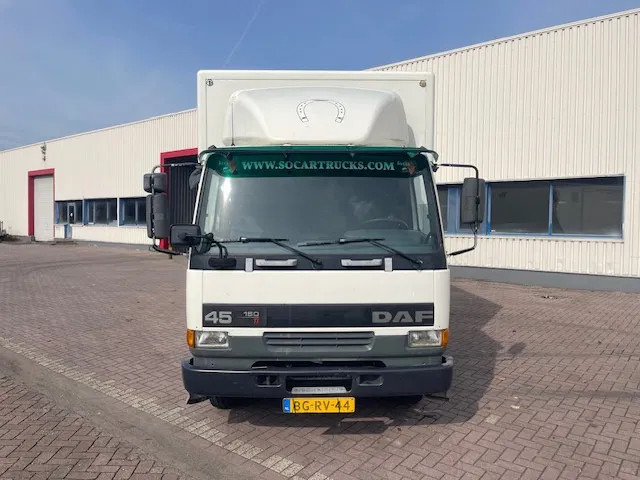 DAF LF 45.130 CLEAN HORSES NL-TRUCK - Xe tải chở ngựa: hình 2 DAF LF 45.130 CLEAN HORSES NL-TRUCK - Xe tải chở ngựa: hình 2