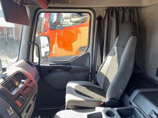 Nền bục trên không gắn trên xe tải DAF LF 45.160 CUSTERS Hoogwerker 14,5 mtr / Skyworker 14,5mtr: hình 18 Nền bục trên không gắn trên xe tải DAF LF 45.160 CUSTERS Hoogwerker 14,5 mtr / Skyworker 14,5mtr: hình 18