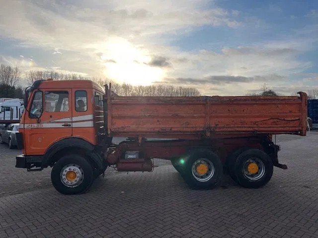Mercedes-Benz AK 2635 6x4 V8 - Xe ben: hình 3 Mercedes-Benz AK 2635 6x4 V8 - Xe ben: hình 3