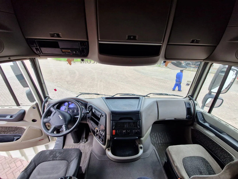 Xe đầu kéo DAF XF 105.510 Euro 5 Automatic Retarder: hình 16 Xe đầu kéo DAF XF 105.510 Euro 5 Automatic Retarder: hình 16