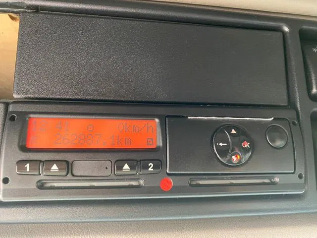 Xe đầu kéo DAF XF 105.510 Euro 5 Automatic Retarder: hình 14 Xe đầu kéo DAF XF 105.510 Euro 5 Automatic Retarder: hình 14