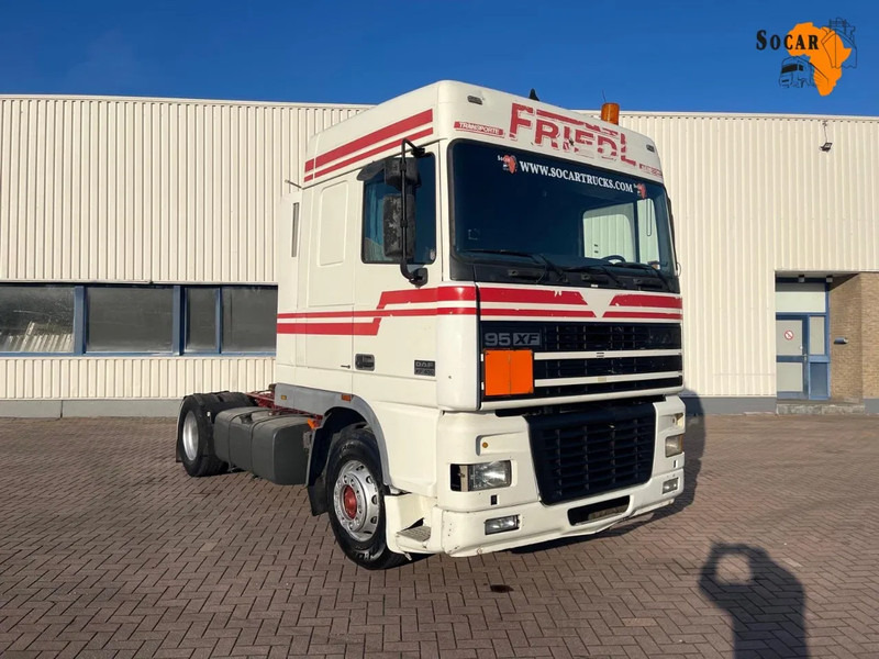 DAF XF 95.430 Manual-Gear Euro 3 - Xe đầu kéo: hình 1 DAF XF 95.430 Manual-Gear Euro 3 - Xe đầu kéo: hình 1