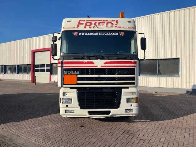 DAF XF 95.430 Manual-Gear Euro 3 - Xe đầu kéo: hình 2 DAF XF 95.430 Manual-Gear Euro 3 - Xe đầu kéo: hình 2