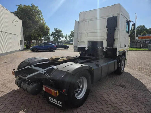 DAF XF 95.430 Manual gear Euro 3 - Xe đầu kéo: hình 4 DAF XF 95.430 Manual gear Euro 3 - Xe đầu kéo: hình 4